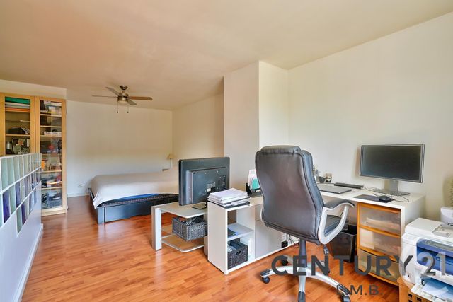 Afficher la photo en grand Appartement F2 à vendre - 2 pièces - 42.37 m2 - ALFORTVILLE - 94 - ILE-DE-FRANCE - Century 21 L.M.B.