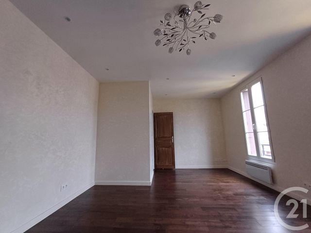 Afficher la photo en grand Appartement F3 à vendre - 3 pièces - 68.85 m2 - ALFORTVILLE - 94 - ILE-DE-FRANCE - Century 21 L.M.B.