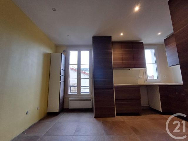 Afficher la photo en grand Appartement F3 à vendre - 3 pièces - 68.85 m2 - ALFORTVILLE - 94 - ILE-DE-FRANCE - Century 21 L.M.B.