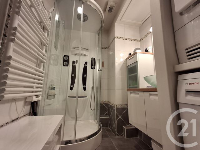 Appartement F3 à vendre - 3 pièces - 113.7 m2 - ALFORTVILLE - 94 - ILE-DE-FRANCE - Century 21 L.M.B.