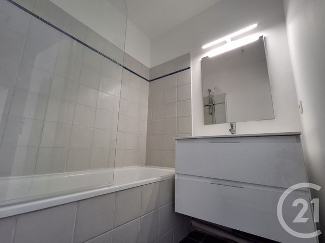 Appartement F3 à vendre - 3 pièces - 62.23 m2 - ALFORTVILLE - 94 - ILE-DE-FRANCE - Century 21 L.M.B.