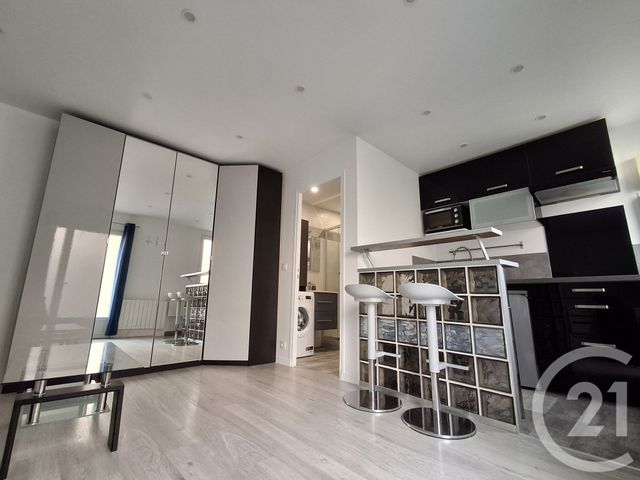 Appartement Studio à vendre - 1 pièce - 22.68 m2 - ALFORTVILLE - 94 - ILE-DE-FRANCE - Century 21 L.M.B.